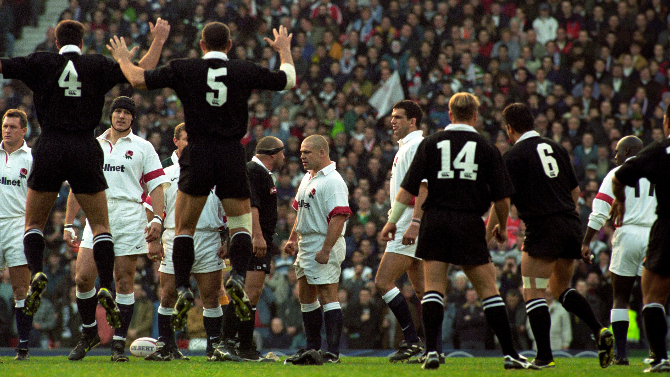 Norm Hewitt and Richard Cockerill go head to head.