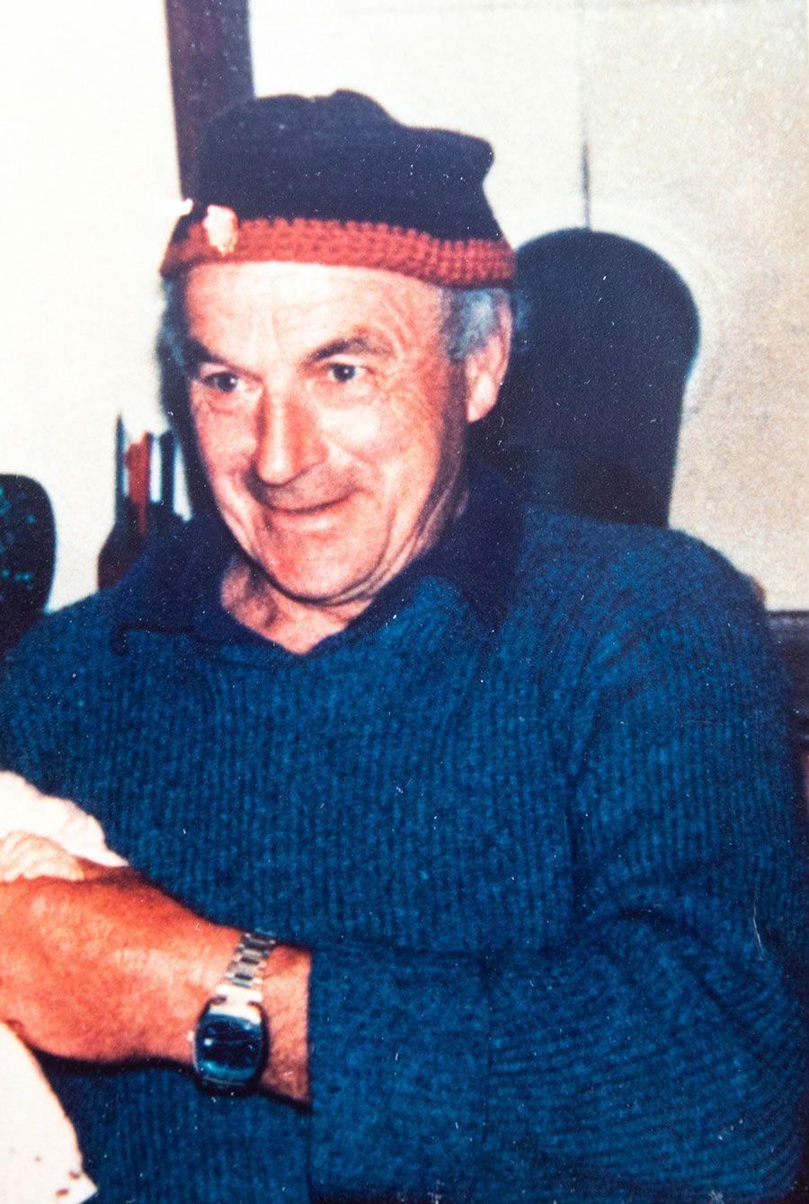 The same image of Allan Woodford from the title is repeated here.